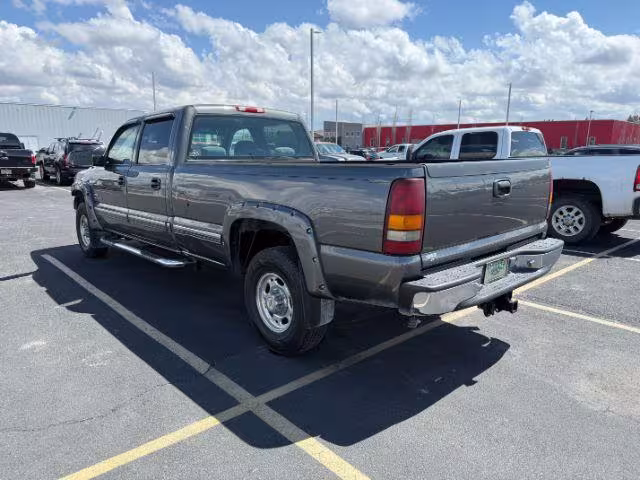 2001 Chevrolet Silverado 2500HD - 1GCHK23131F120080 - Image #2