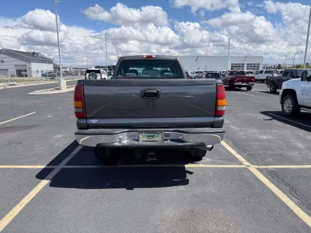 2001 Chevrolet Silverado 2500HD - 1GCHK23131F120080 - Image #3