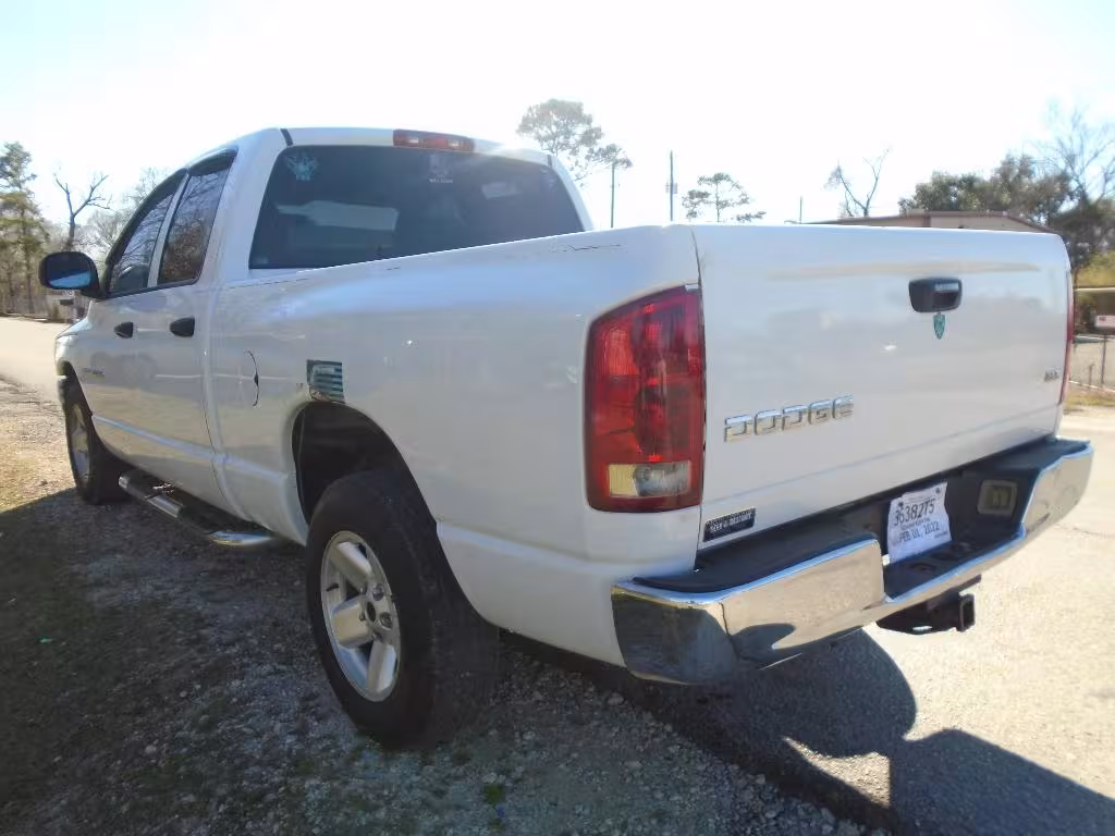 2003 Dodge Ram 1500 - 1D7HA18N13S236130 - Image #3