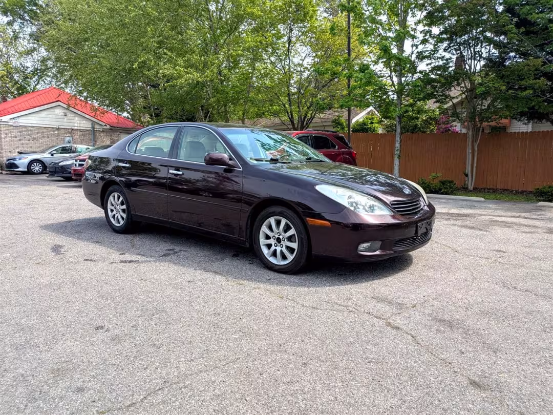 2004 Lexus ES 330 - JTHBA30G845000629 - Image #1