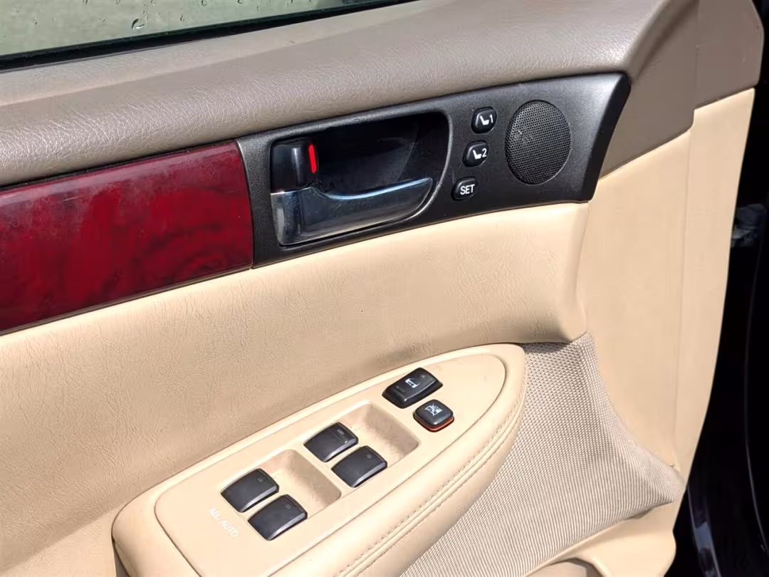 2004 Lexus ES 330 - JTHBA30G845000629 - Image #12