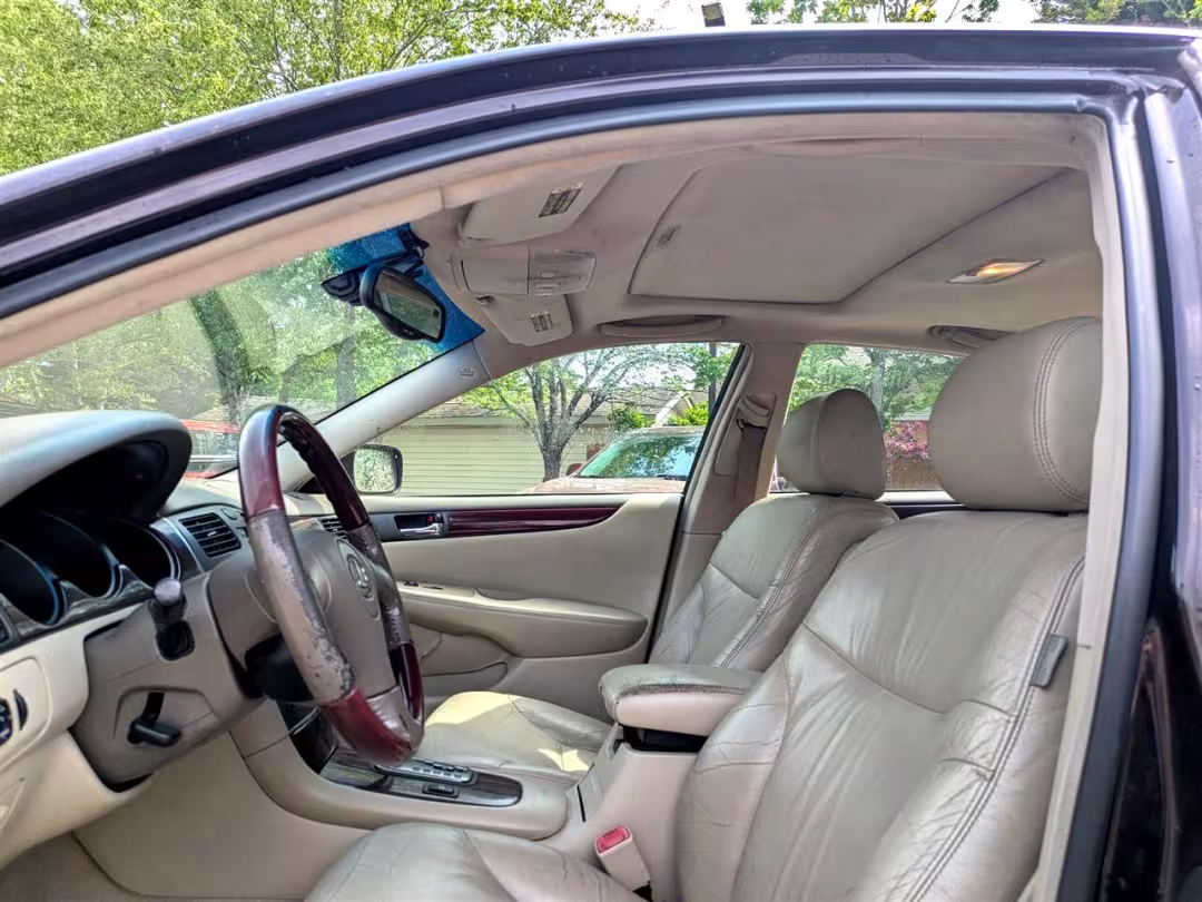 2004 Lexus ES 330 - JTHBA30G845000629 - Image #13