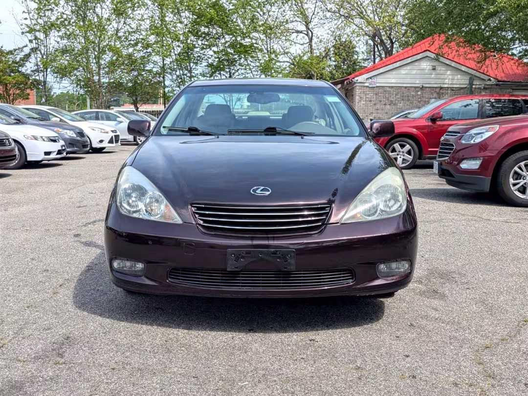 2004 Lexus ES 330 - JTHBA30G845000629 - Image #2