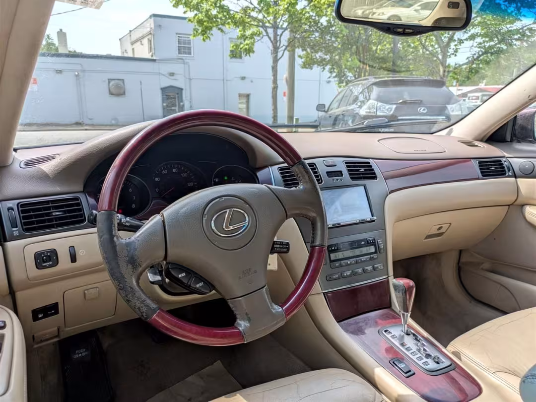 2004 Lexus ES 330 - JTHBA30G845000629 - Image #24