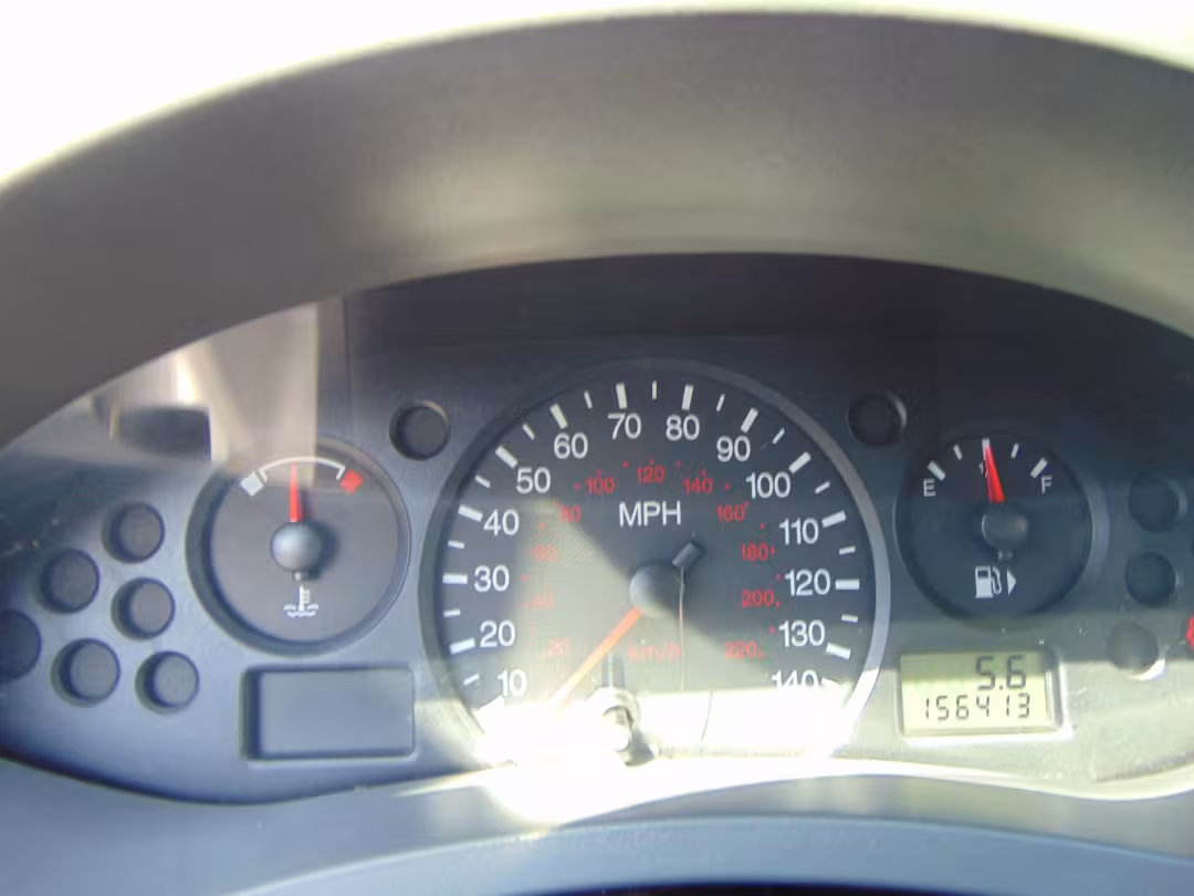 2005 Ford Focus - 1FAFP34N95W308100 - Image #11