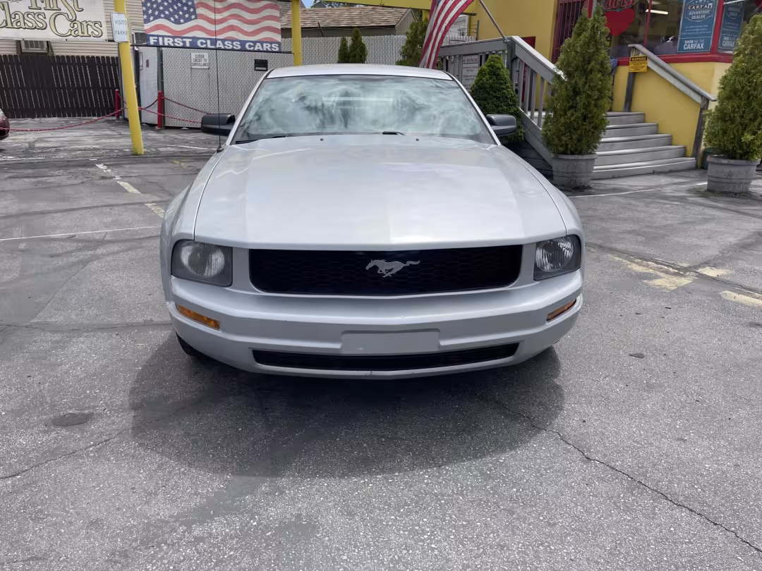 2005 Ford Mustang - 1ZVFT80N055121422 - Image #1
