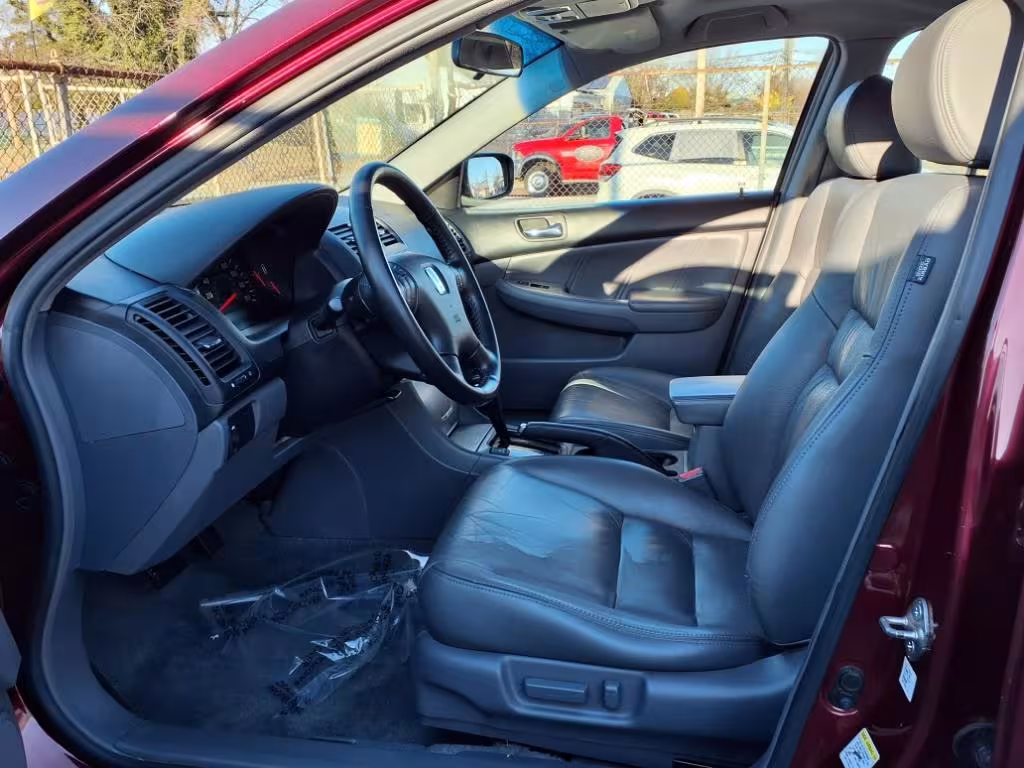 2005 Honda Accord - 1HGCM56865A146952 - Image #11