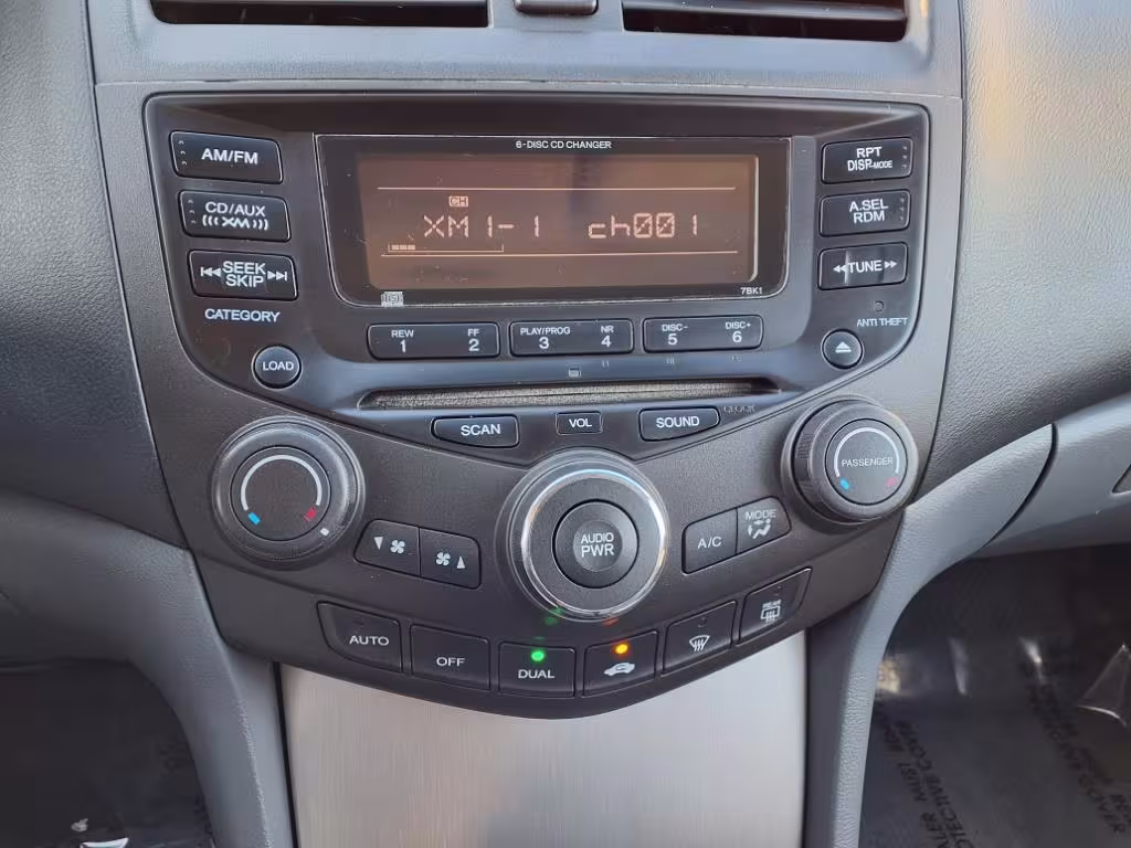 2005 Honda Accord - 1HGCM56865A146952 - Image #19