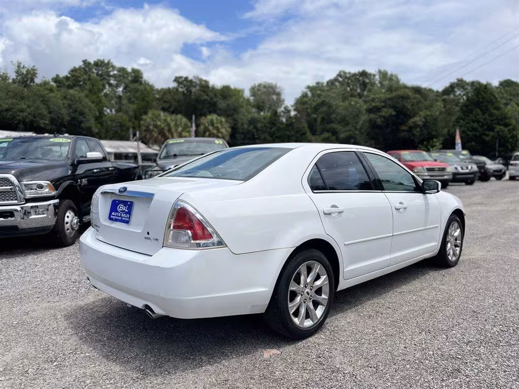 2006 Ford Fusion - 3FAFP08166R107099 - Image #2