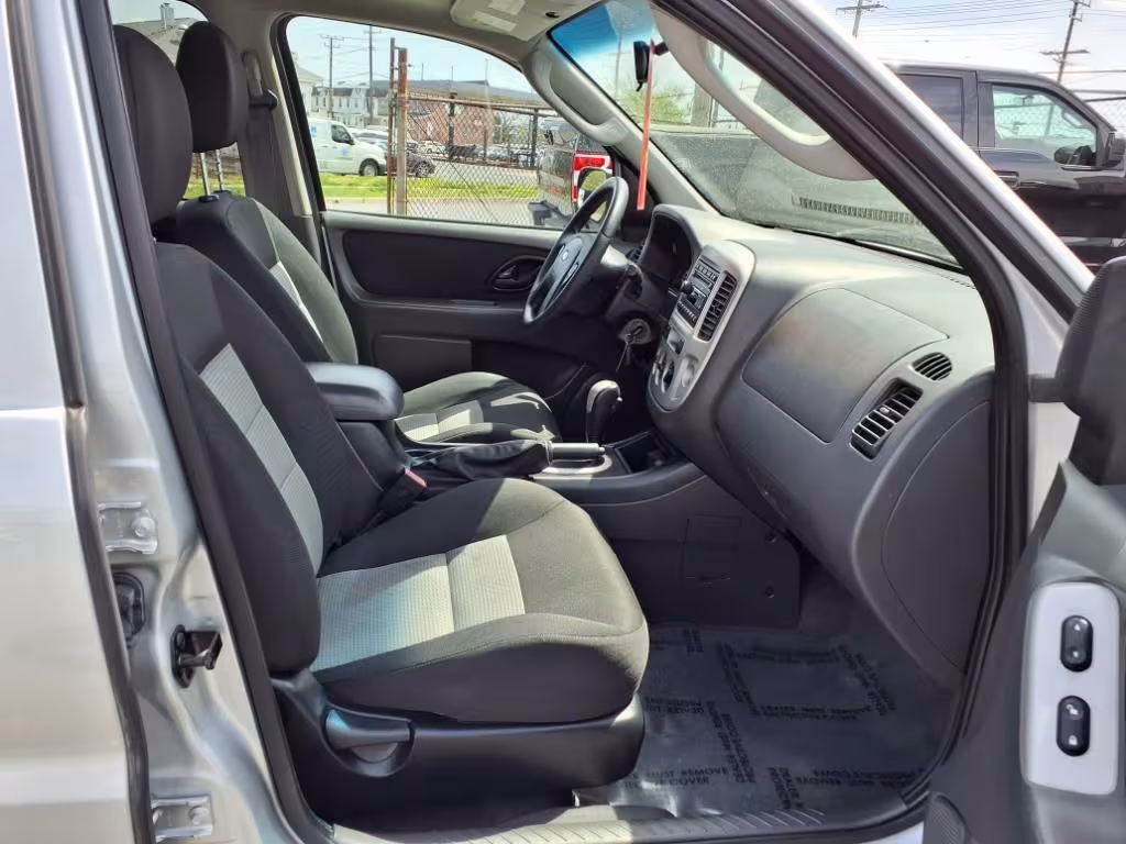 2007 Ford Escape - 1FMYU93137KB19249 - Image #18
