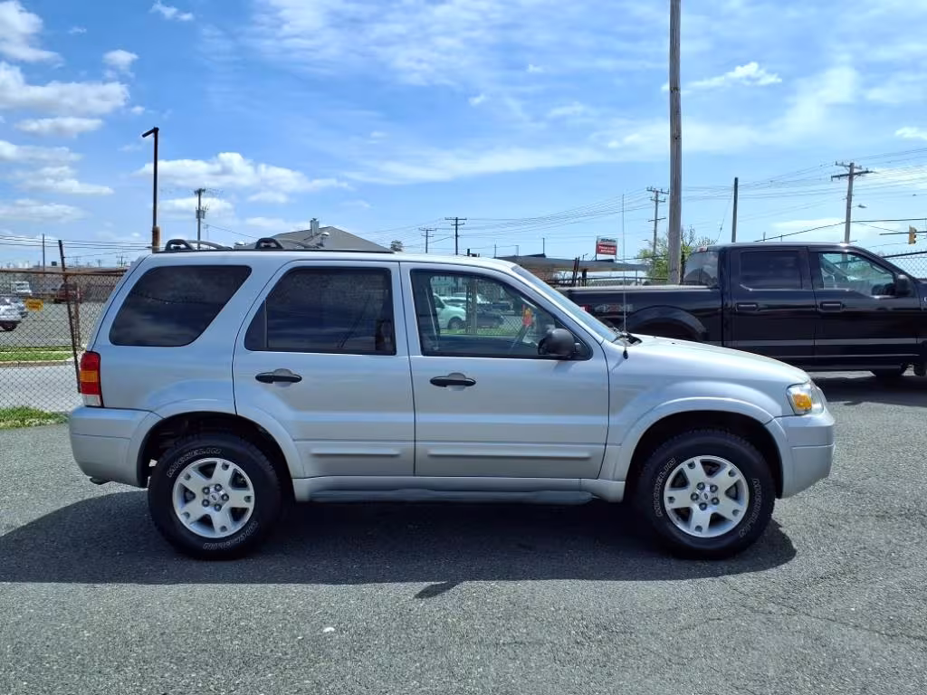 2007 Ford Escape - 1FMYU93137KB19249 - Image #6