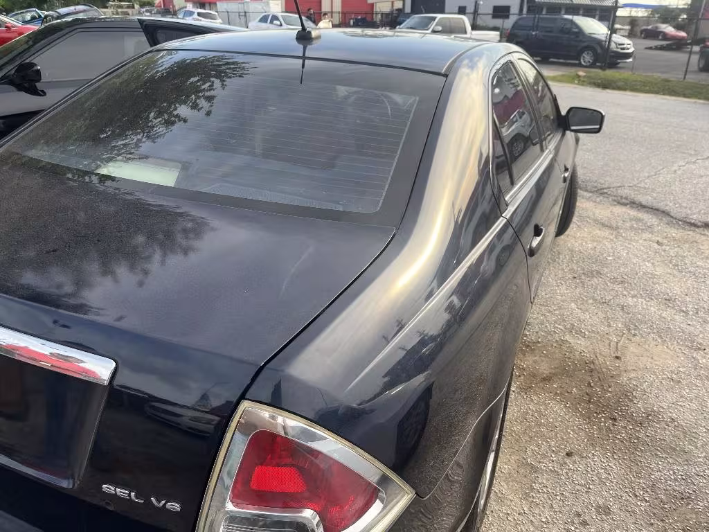 2008 Ford Fusion - 3FAHP08158R164910 - Image #2