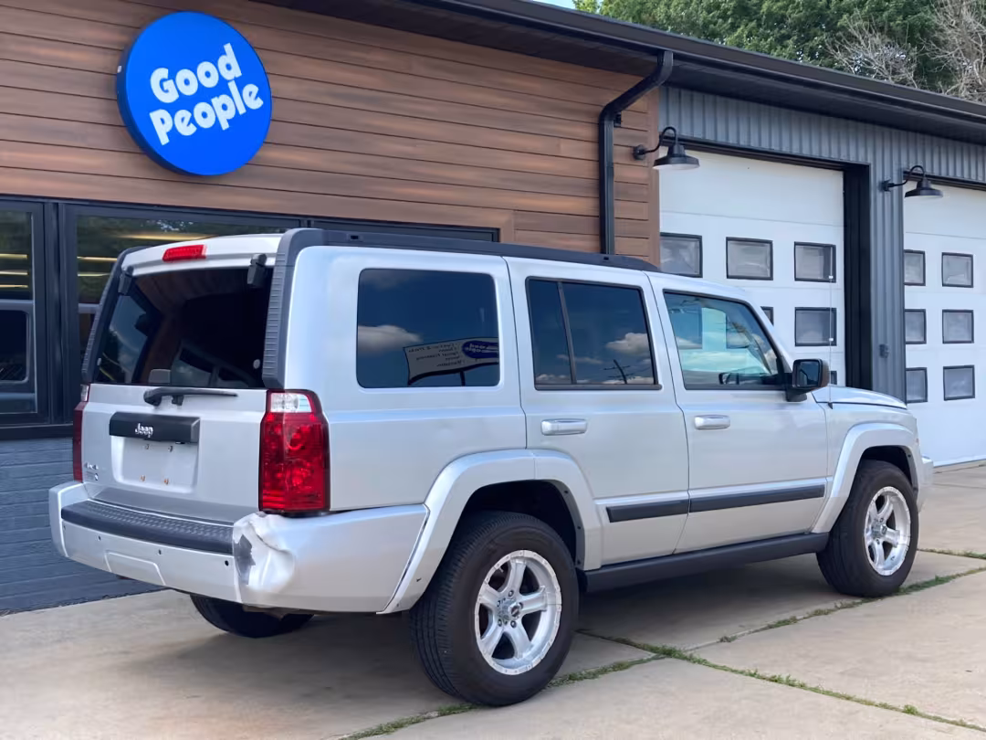 2008 Jeep Commander - 1J8HG48K88C188359 - Image #1