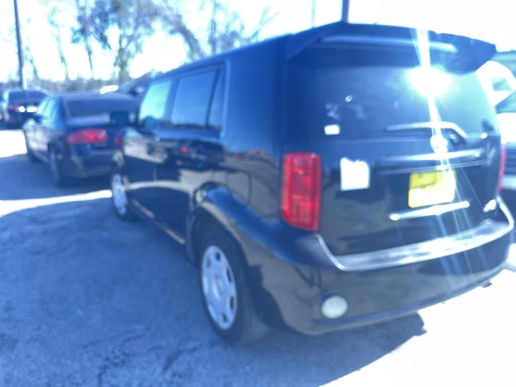 2008 Scion xB - JTLKE50E781008657 - Image #2