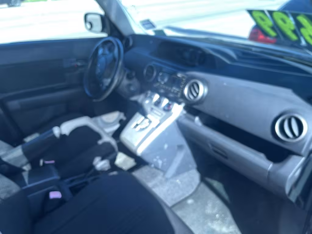 2008 Scion xB - JTLKE50E781008657 - Image #3