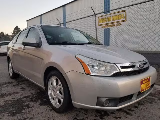 2009 Ford Focus - 1FAHP36N99W130118 - Image #1
