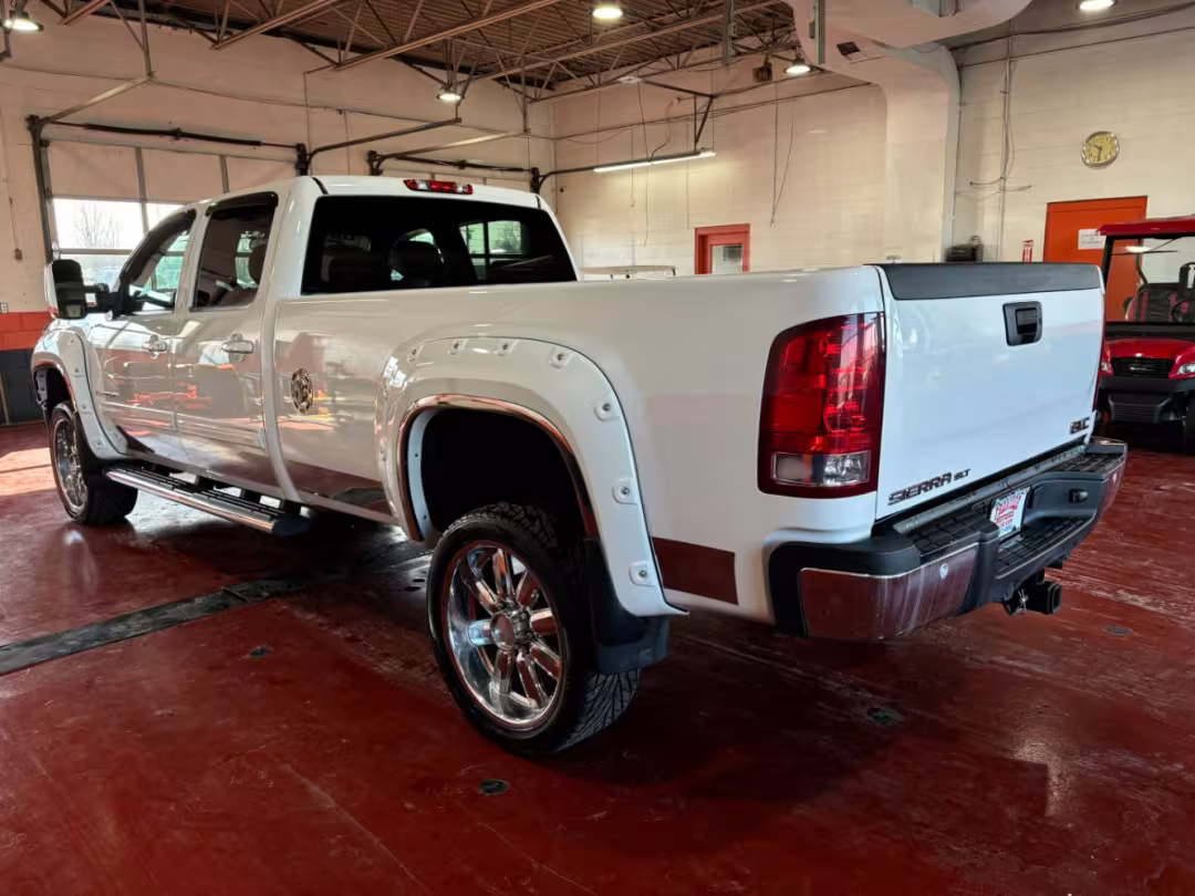 2009 GMC Sierra 2500HD - 1GTHC43639F177265 - Image #10