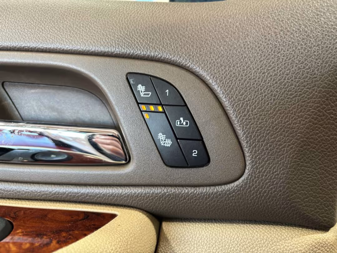 2009 GMC Sierra 2500HD - 1GTHC43639F177265 - Image #24