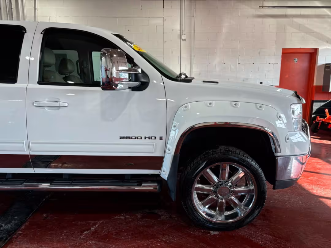 2009 GMC Sierra 2500HD - 1GTHC43639F177265 - Image #6