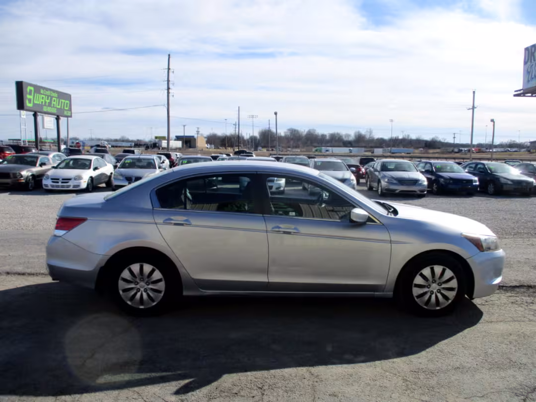 2010 Honda Accord - 1HGCP2F39AA060541 - Image #4