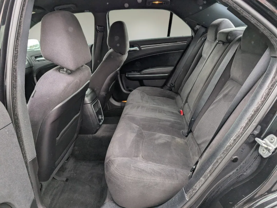 2011 Chrysler 300 - 2C3CA4CGXBH522745 - Image #11