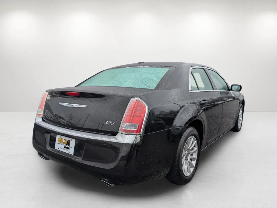 2011 Chrysler 300 - 2C3CA4CGXBH522745 - Image #5