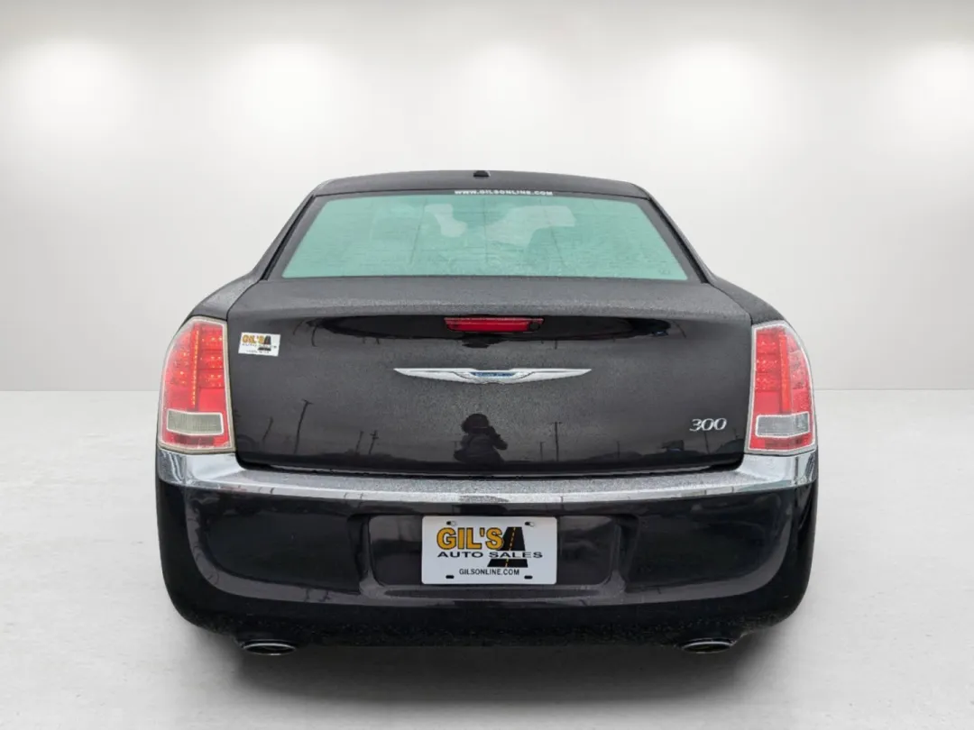 2011 Chrysler 300 - 2C3CA4CGXBH522745 - Image #6