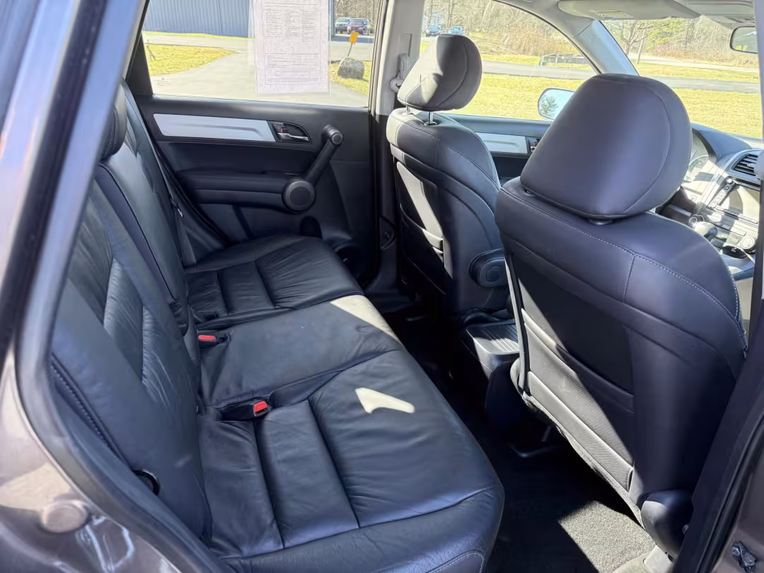 2011 Honda CR-V - 5J6RE4H76BL041858 - Image #31