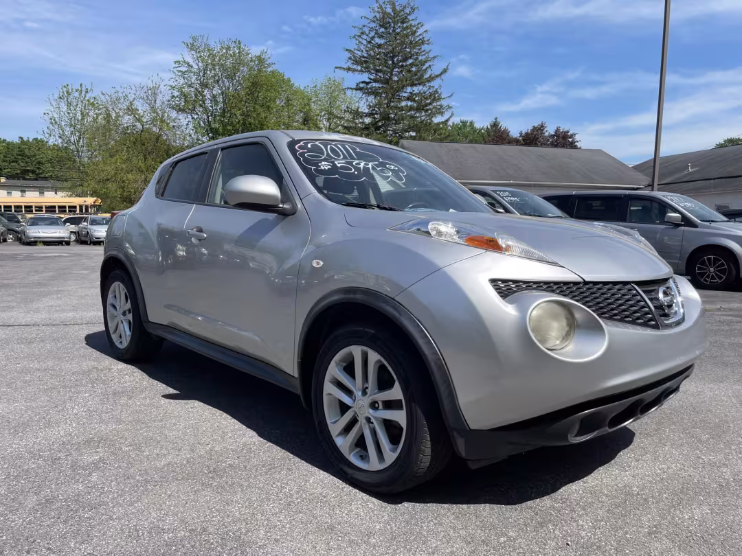 2011 Nissan Juke - JN8AF5MV7BT008947 - Image #3