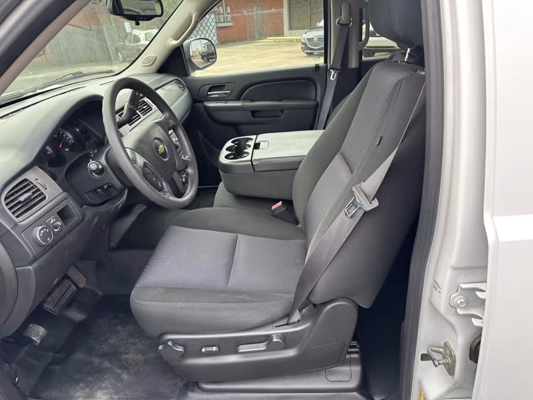 2012 Chevrolet Suburban - 1GNSC5E00CR103867 - Image #1