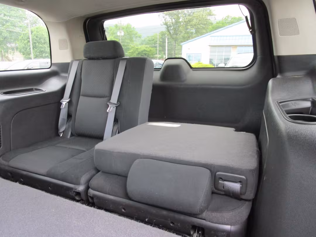 2012 Chevrolet Tahoe - 1GNSKAE03CR210617 - Image #13