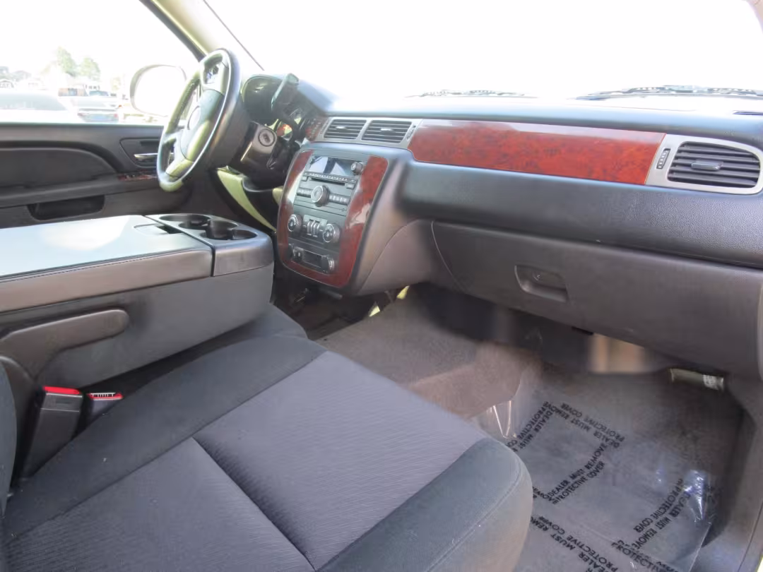 2012 Chevrolet Tahoe - 1GNSKAE03CR210617 - Image #6