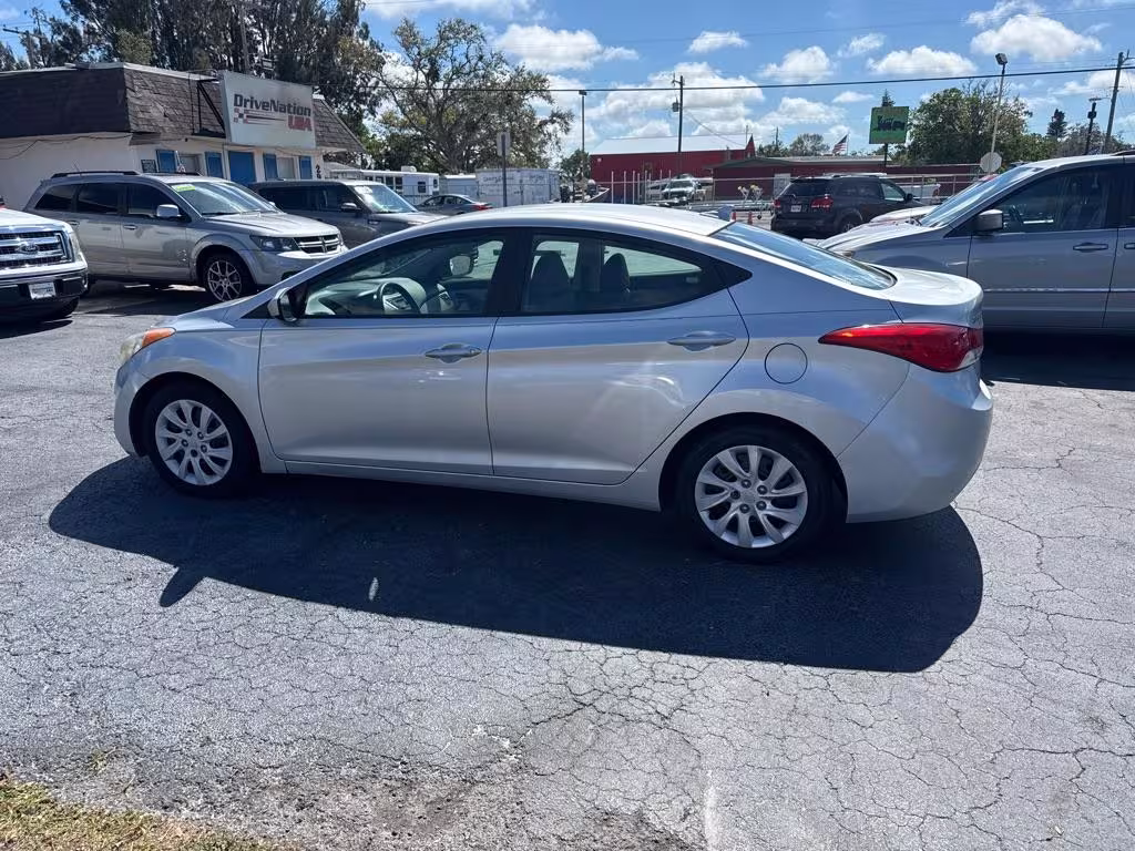 2012 Hyundai Elantra - KMHDH4AEXCU239432 - Image #4