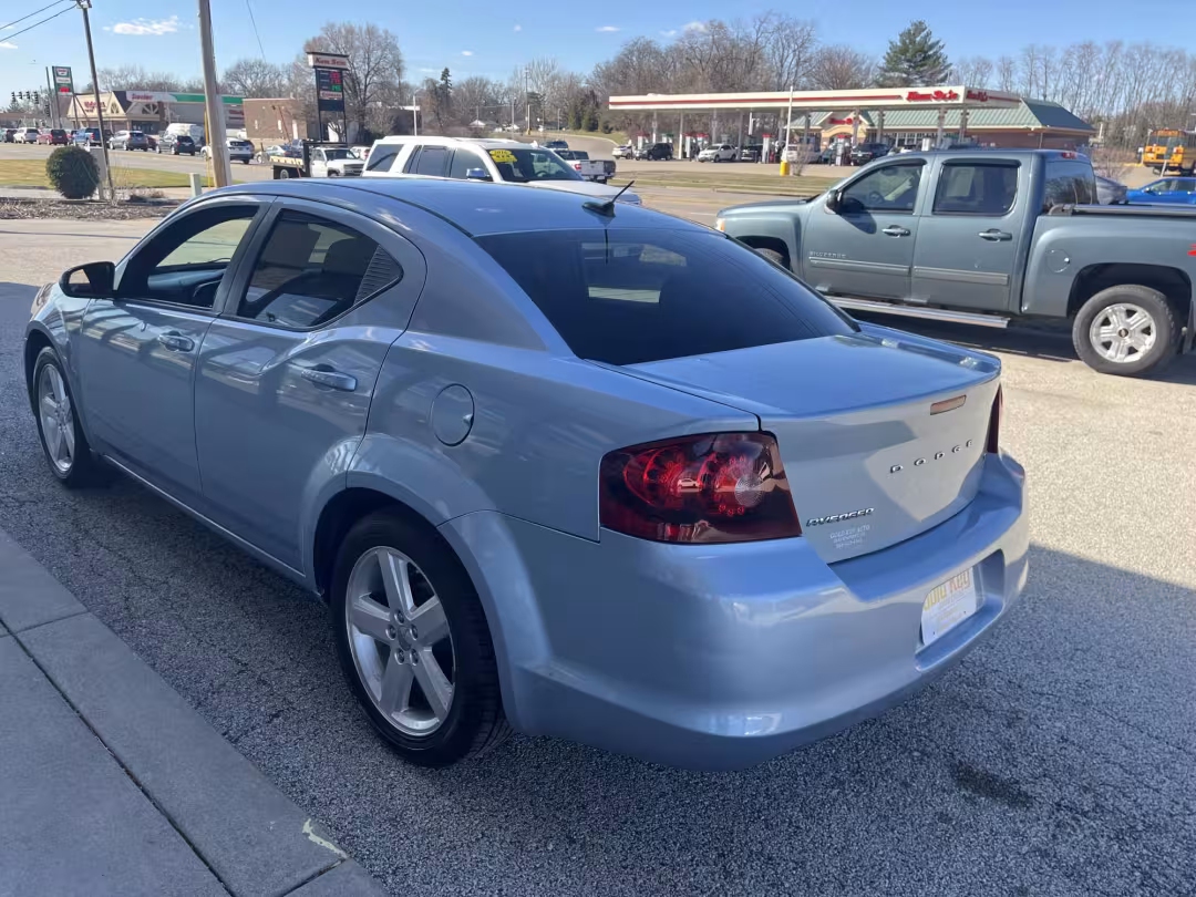 2013 Dodge Avenger - 1C3CDZCB4DN661174 - Image #3