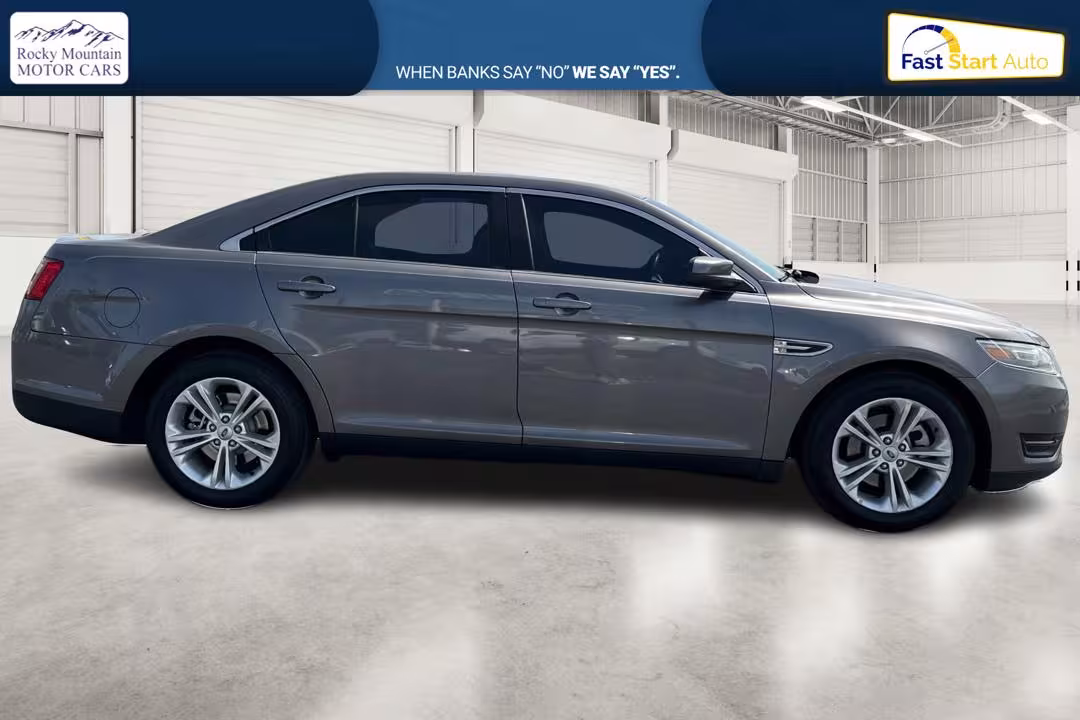 2013 Ford Taurus - 1FAHP2E87DG196076 - Image #1