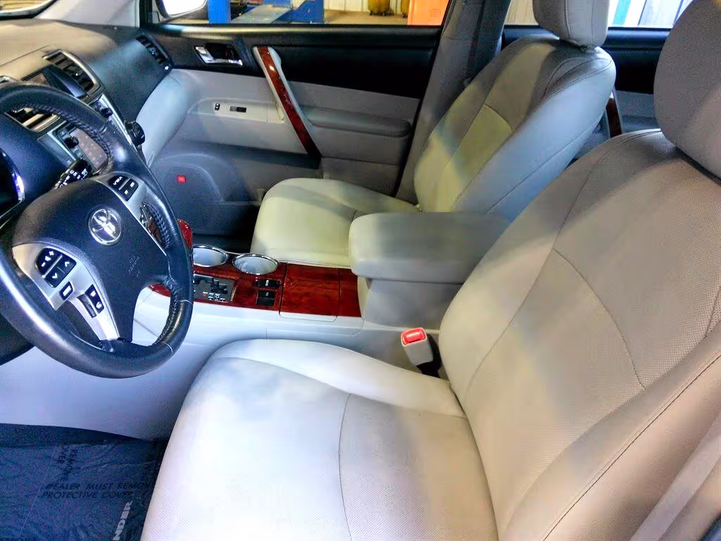 2013 Toyota Highlander - 5TDYK3EH5DS136270 - Image #11