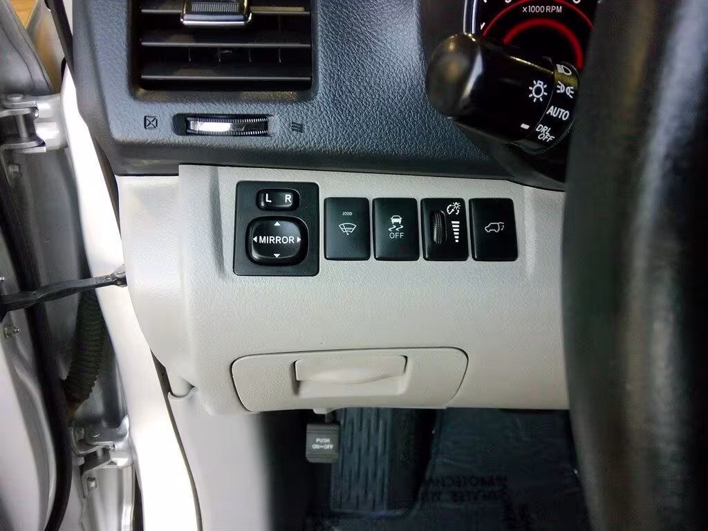 2013 Toyota Highlander - 5TDYK3EH5DS136270 - Image #20