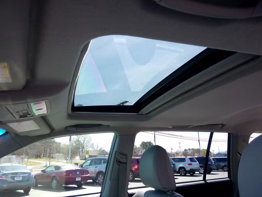 2013 Toyota Highlander - 5TDYK3EH5DS136270 - Image #21