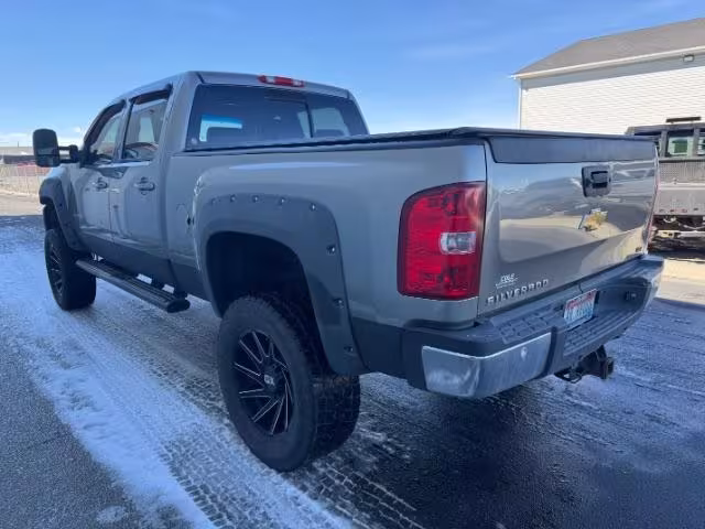 2014 Chevrolet Silverado 2500HD - 1GC1KYE86EF124709 - Image #2