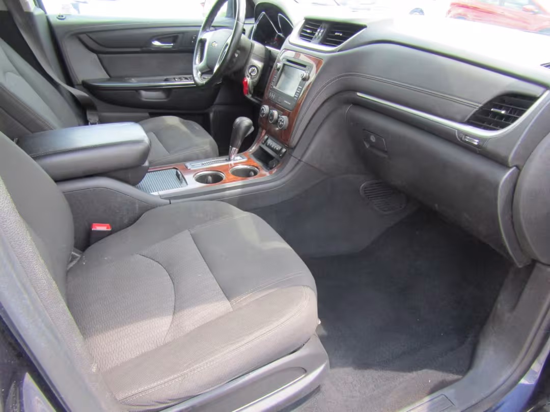 2014 Chevrolet Traverse - 1GNKRGKD4EJ158566 - Image #9