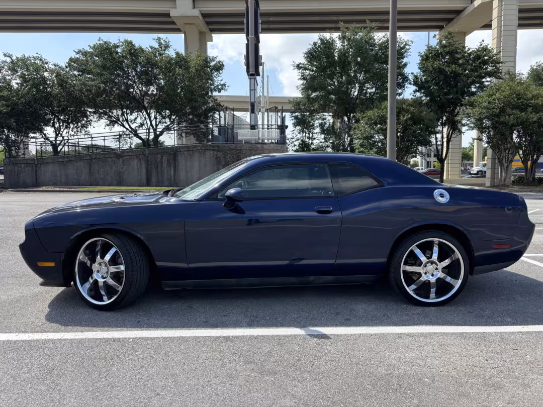 2014 Dodge Challenger - 2C3CDYAG5EH188663 - Image #2