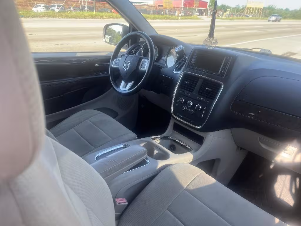 2014 Dodge Grand Caravan - 2C4RDGCG6ER173791 - Image #3