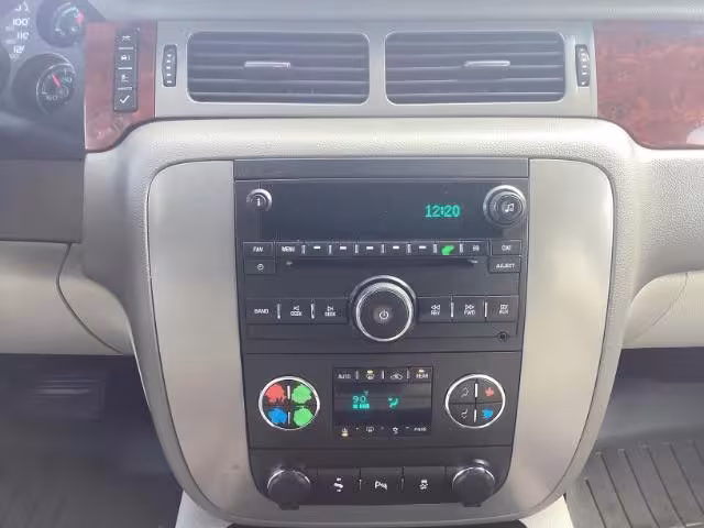 2014 GMC Yukon XL - 1GKS2KE75ER187733 - Image #14
