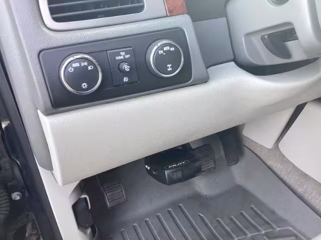2014 GMC Yukon XL - 1GKS2KE75ER187733 - Image #18