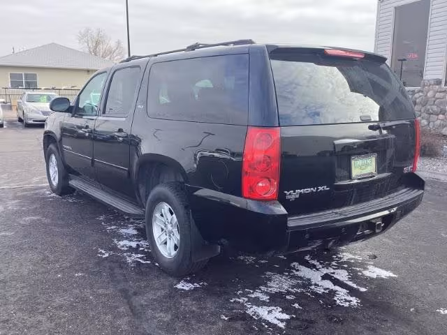 2014 GMC Yukon XL - 1GKS2KE75ER187733 - Image #4