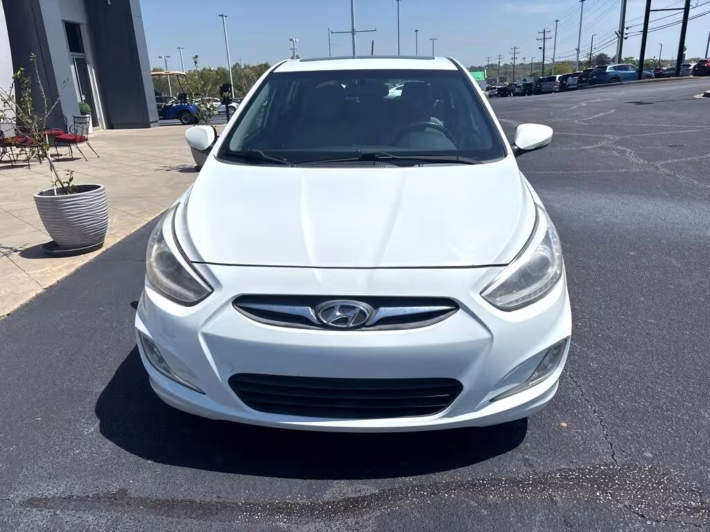 2014 Hyundai Accent - KMHCU5AE3EU168736 - Image #2