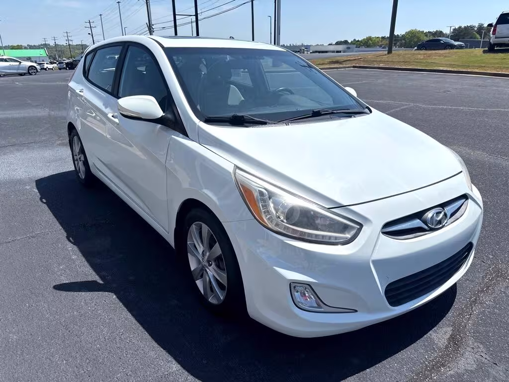 2014 Hyundai Accent - KMHCU5AE3EU168736 - Image #3
