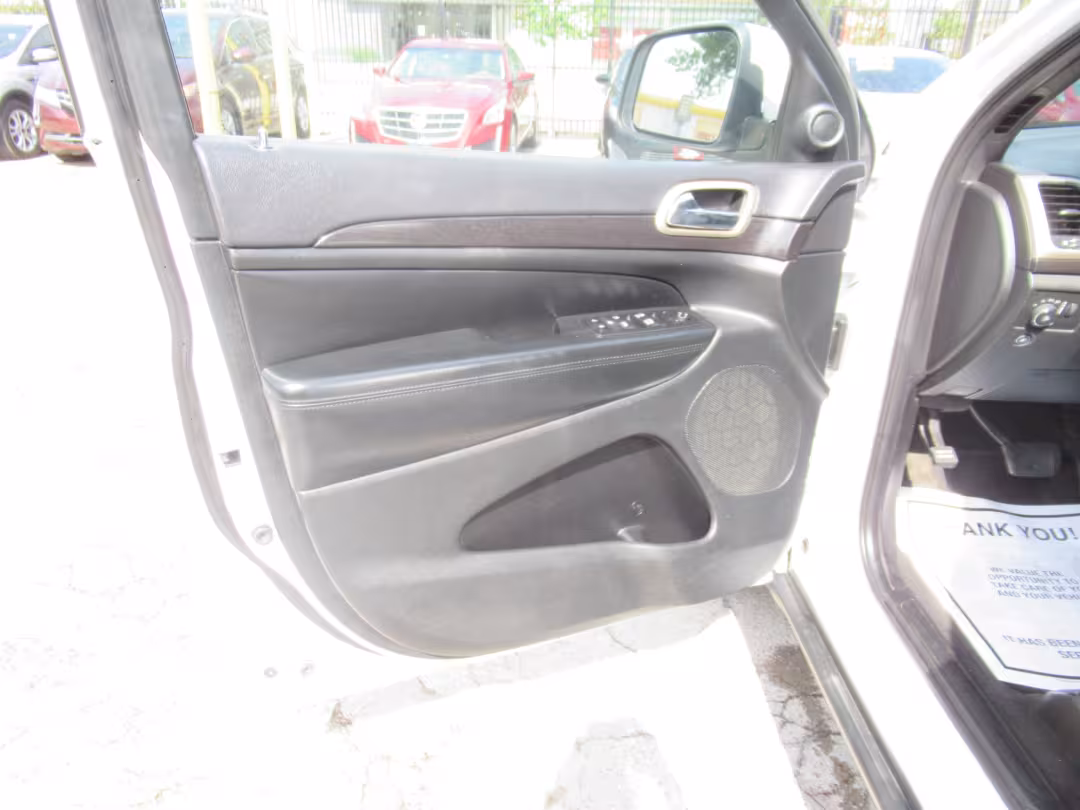 2014 Jeep Grand Cherokee - 1C4RJEAG8EC523625 - Image #1