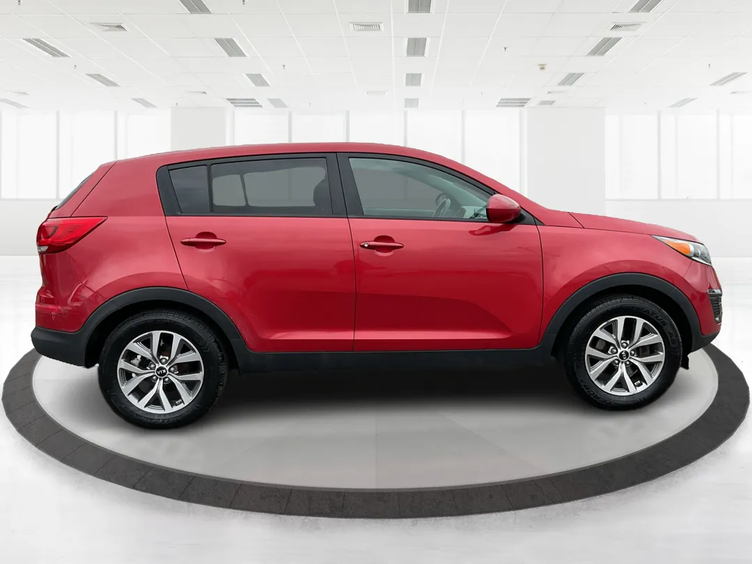 2014 Kia Sportage - KNDPB3AC1E7560823 - Image #2