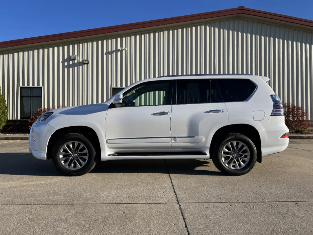 2014 Lexus GX - JTJJM7FX7E5072519 - Image #12